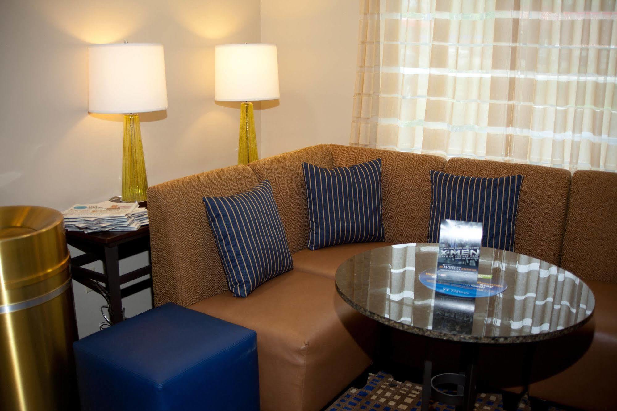 Baymont By Wyndham Erie Hotel Kearsarge Buitenkant foto